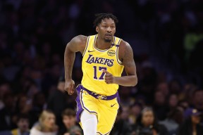 九游体育app-洛杉矶湖人迎亚冠关键赛，关键时刻迎来里程碑，引发热议，纪律约束更严格(2025蒙彼利埃冠军赛赛程)