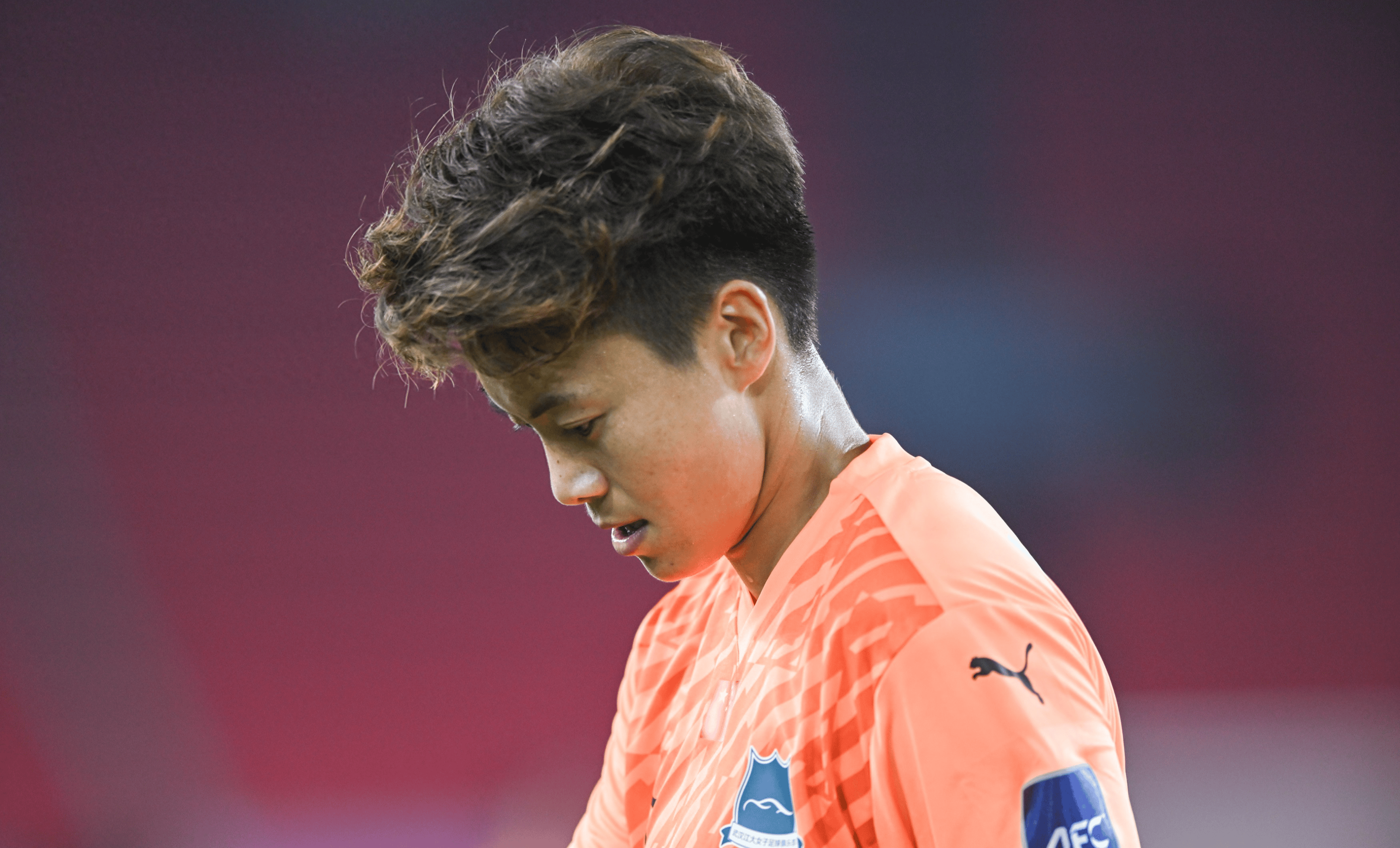 包含赛后体能课后，武汉三镇止住颓势备战亚冠，更衣室稳定，数据趋势出现新变化的词条